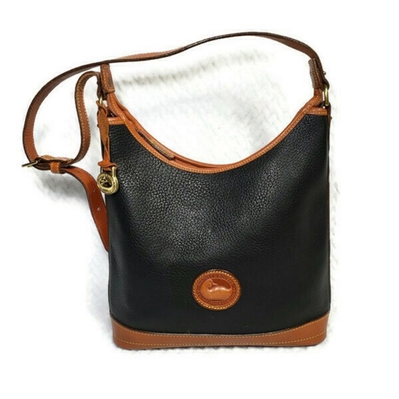 Genuine leather black and brown classic shoulder bag. Used - Picture 2 of 7